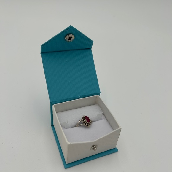 Ruby Ring - Picture 3 of 8